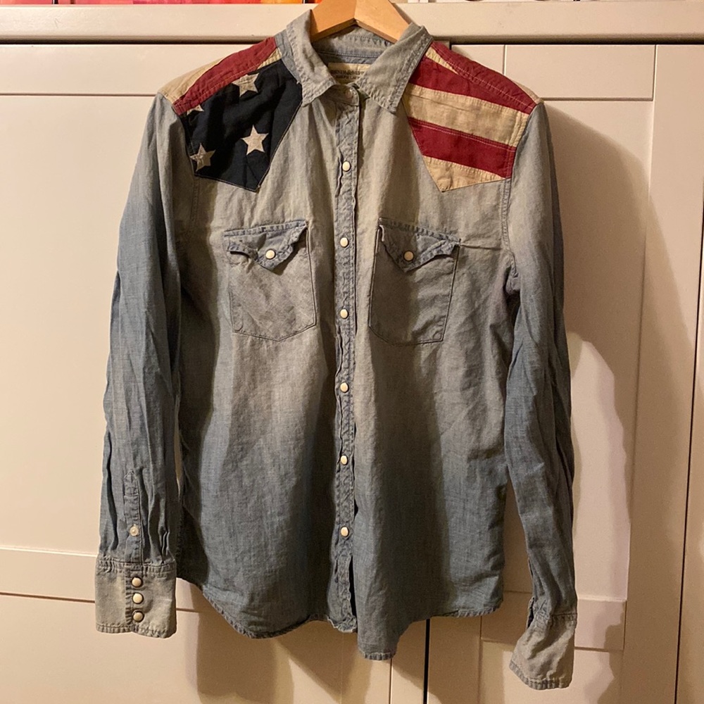 Vintage style denim shirt with American flag